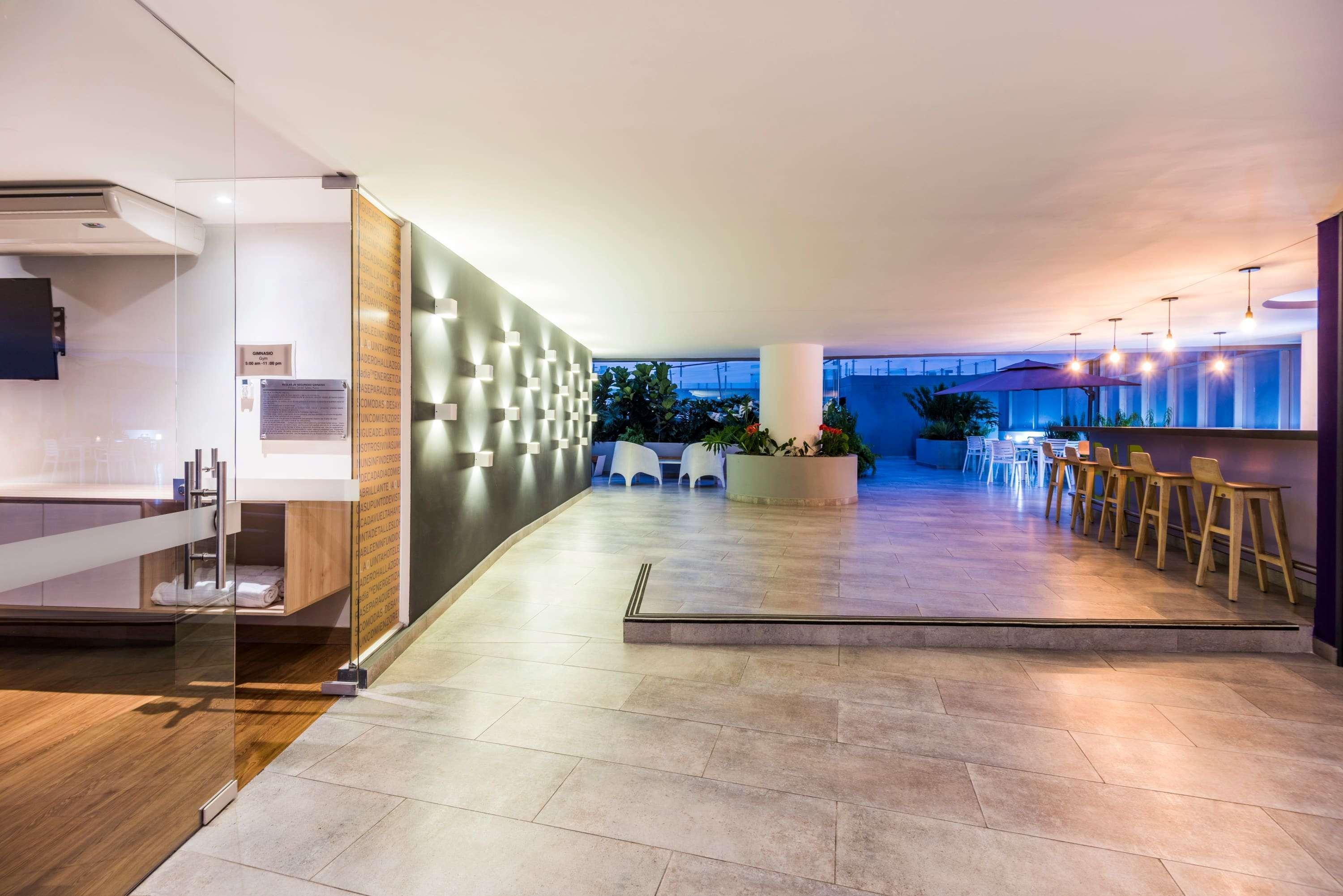 La Quinta By Wyndham Medellin Otel Dış mekan fotoğraf