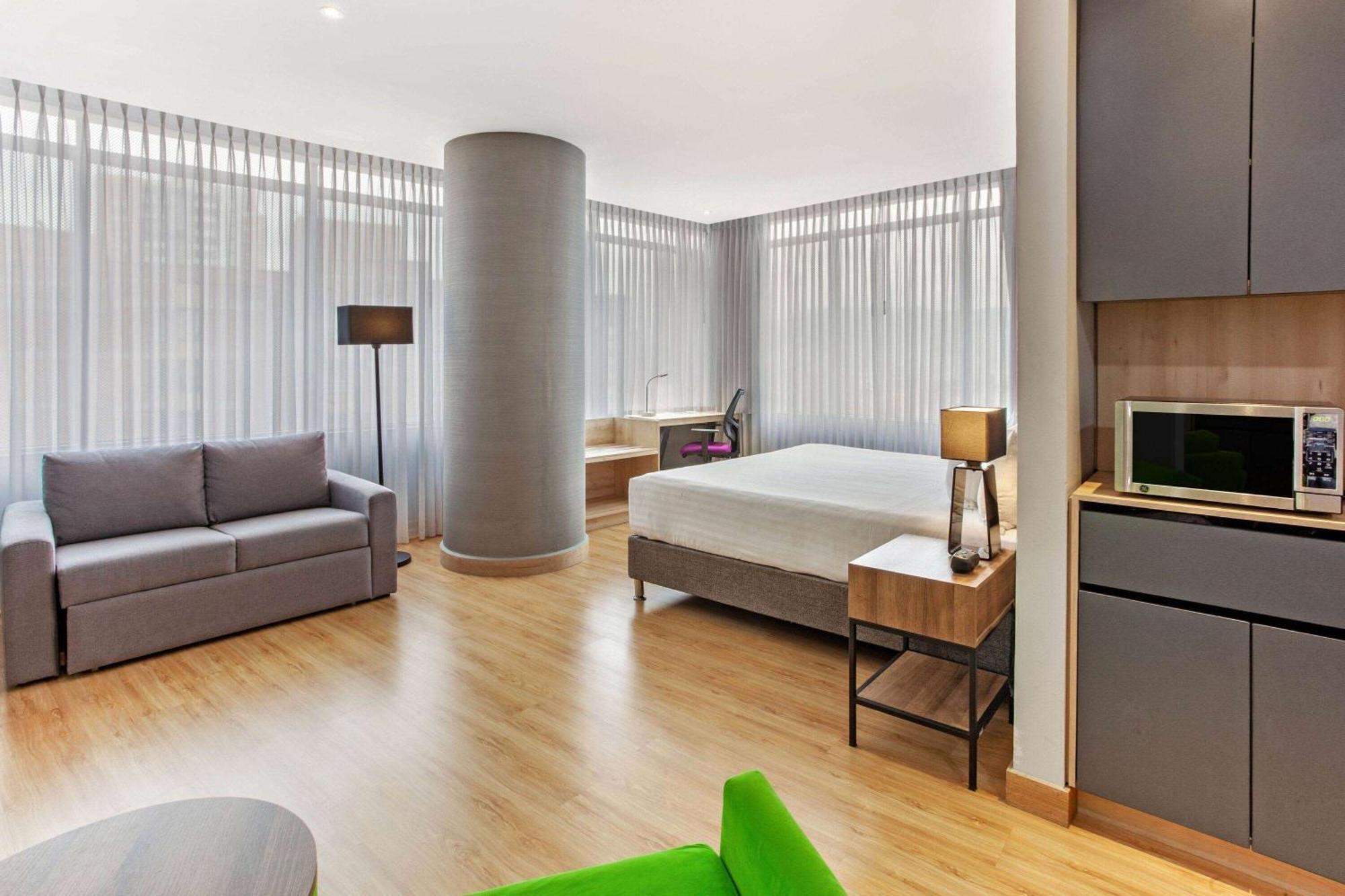 La Quinta By Wyndham Medellin Otel Dış mekan fotoğraf