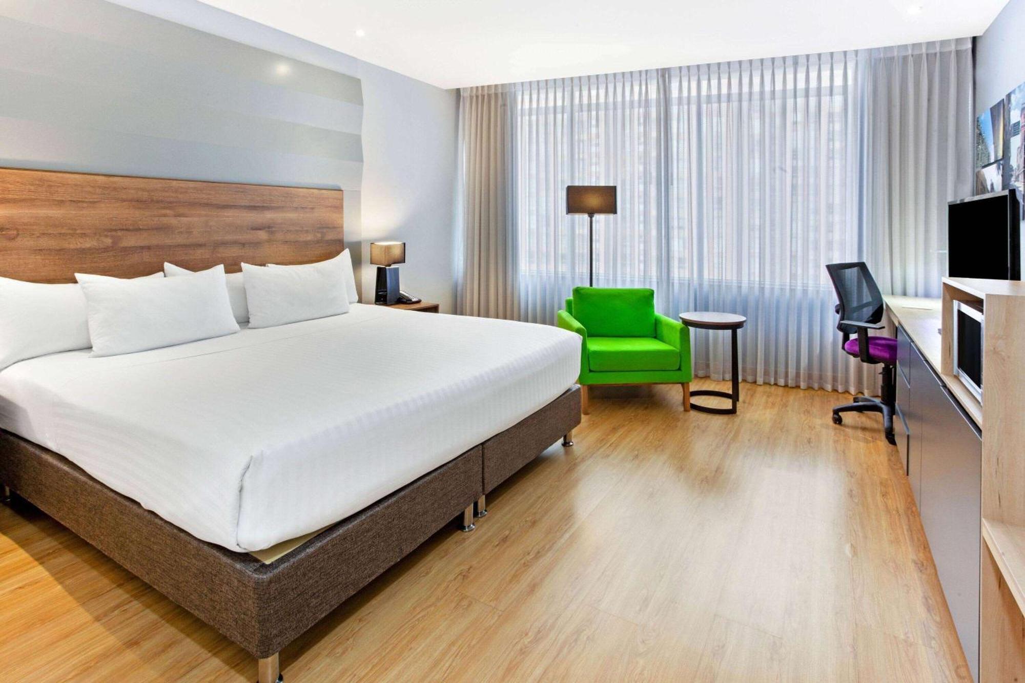 La Quinta By Wyndham Medellin Otel Dış mekan fotoğraf