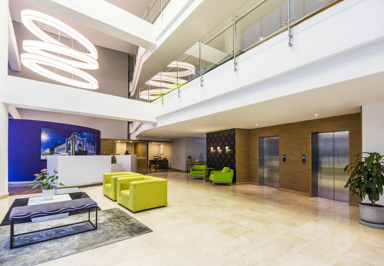 La Quinta By Wyndham Medellin Otel Dış mekan fotoğraf