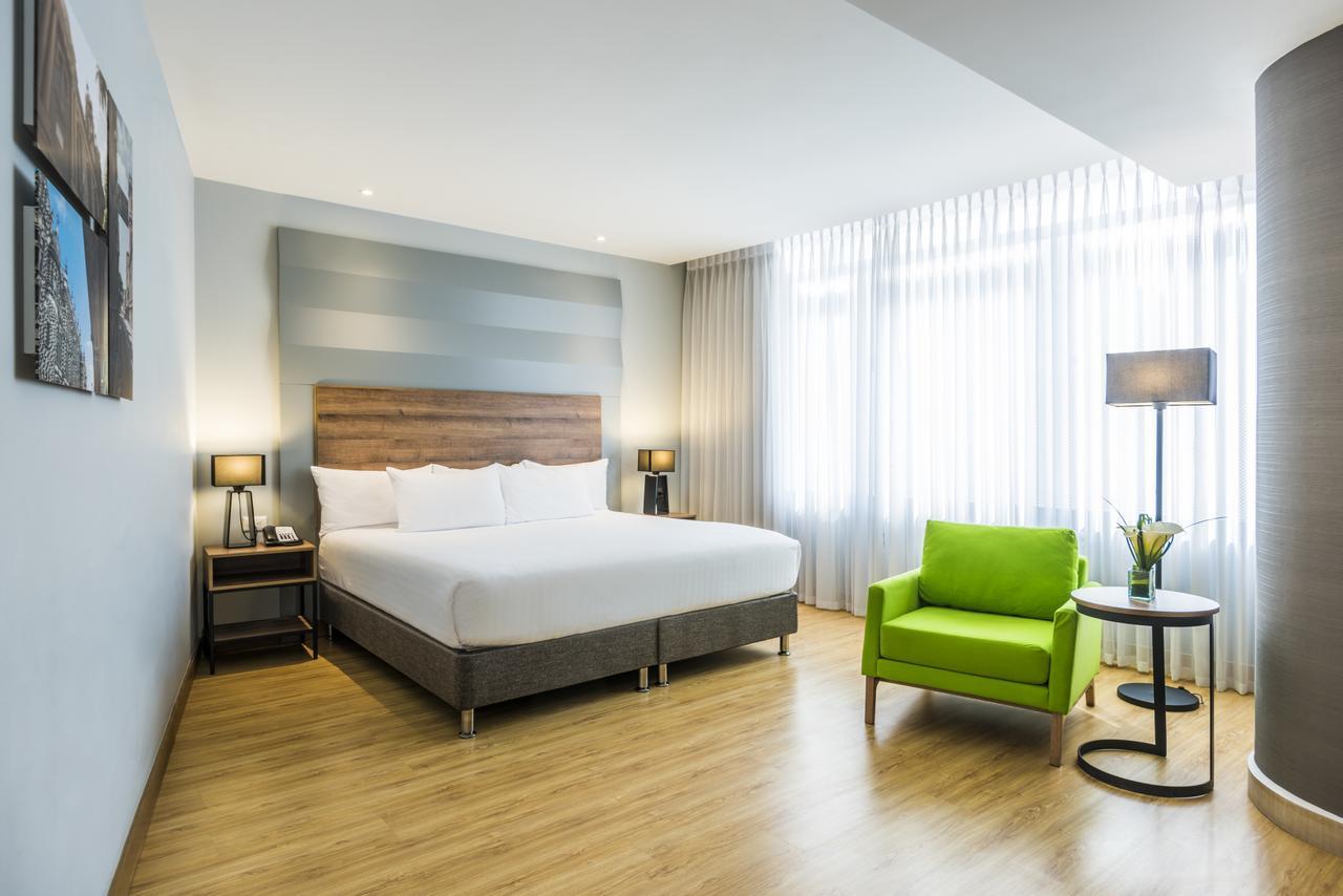La Quinta By Wyndham Medellin Otel Dış mekan fotoğraf