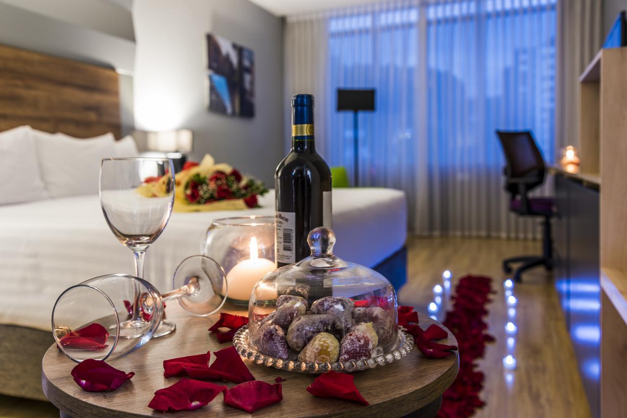 La Quinta By Wyndham Medellin Otel Dış mekan fotoğraf