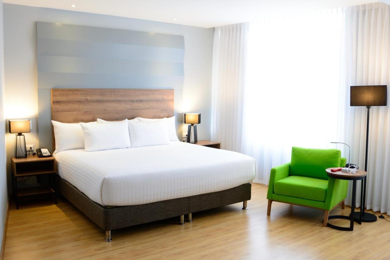 La Quinta By Wyndham Medellin Otel Dış mekan fotoğraf